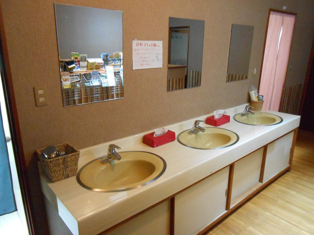 Hotel Biwa Monogatari Atami  Exterior foto